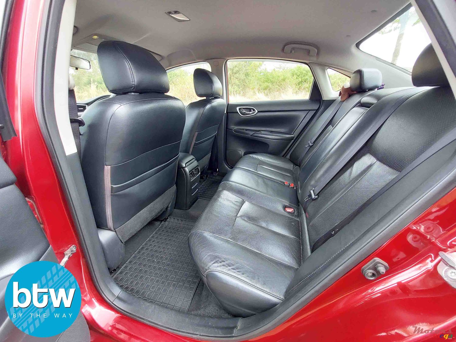 2015' Nissan Sentra photo #2