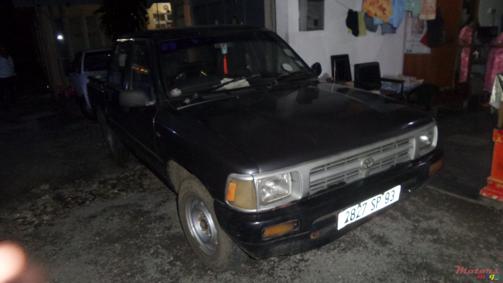 1993' Toyota Hilux photo #1