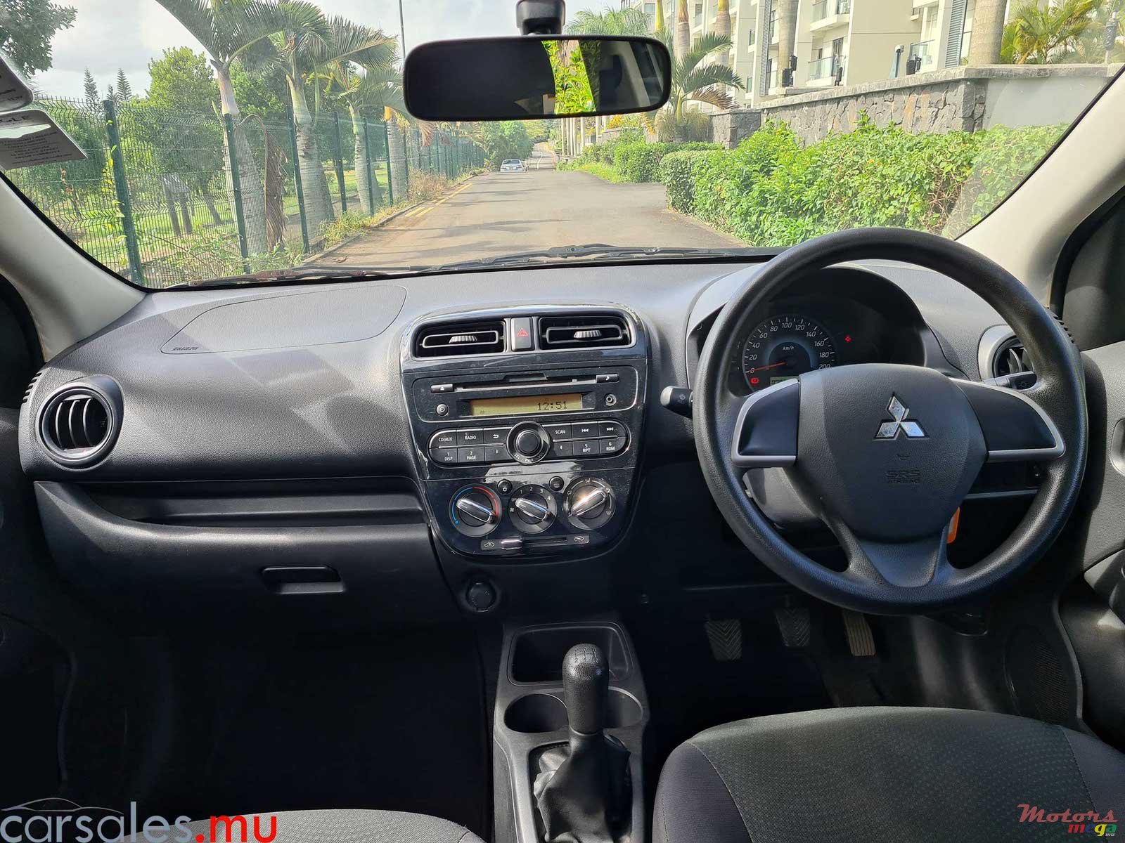 2018' Mitsubishi Attrage 1.2 Sedan photo #6