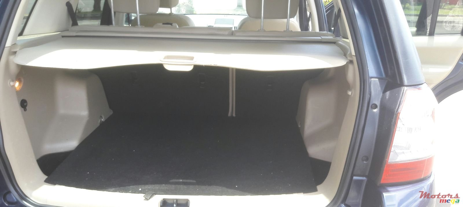 2012' Land Rover Freelander photo #6