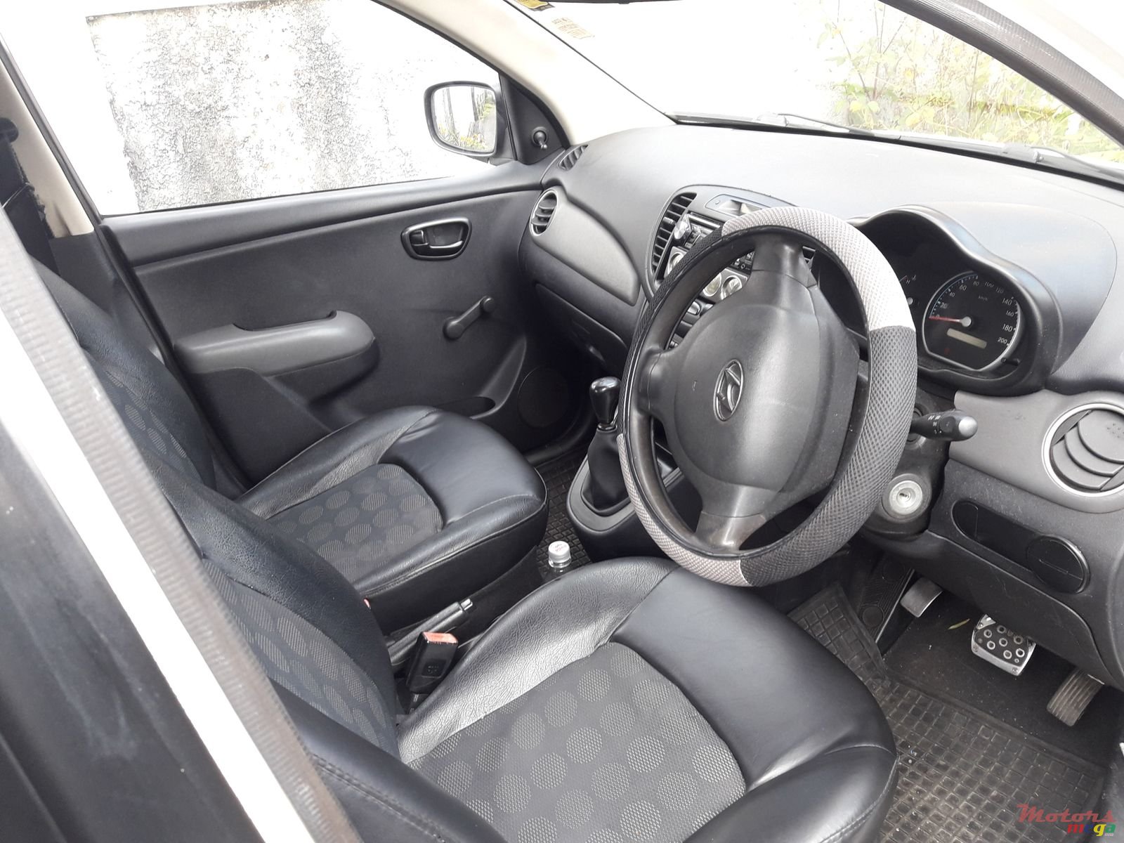 2009' Hyundai i10 photo #3