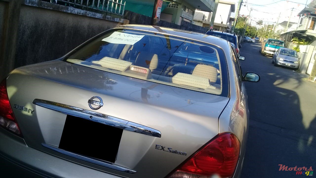 2004' Nissan photo #6