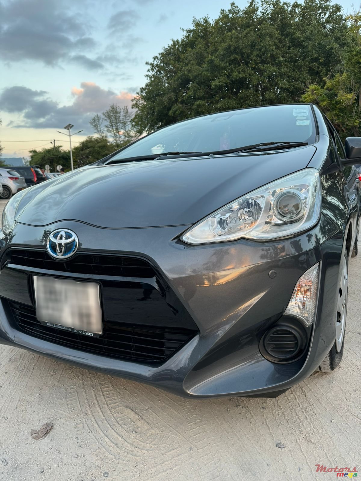 2016' Toyota Aqua photo #4