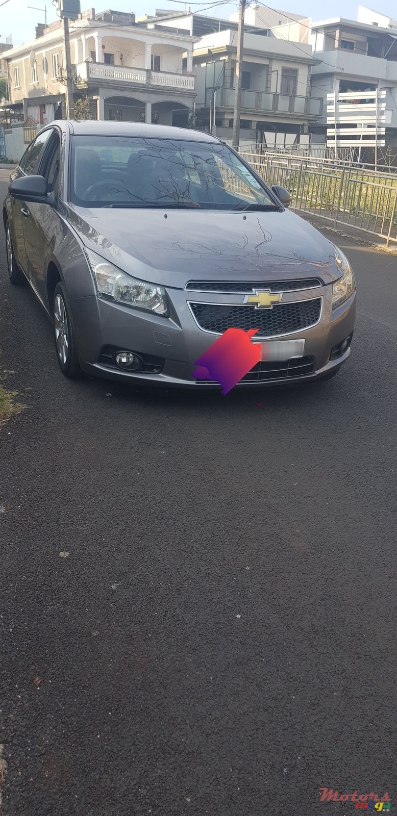 2011' Chevrolet Cruze photo #1