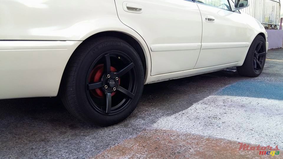 1995' Toyota photo #3