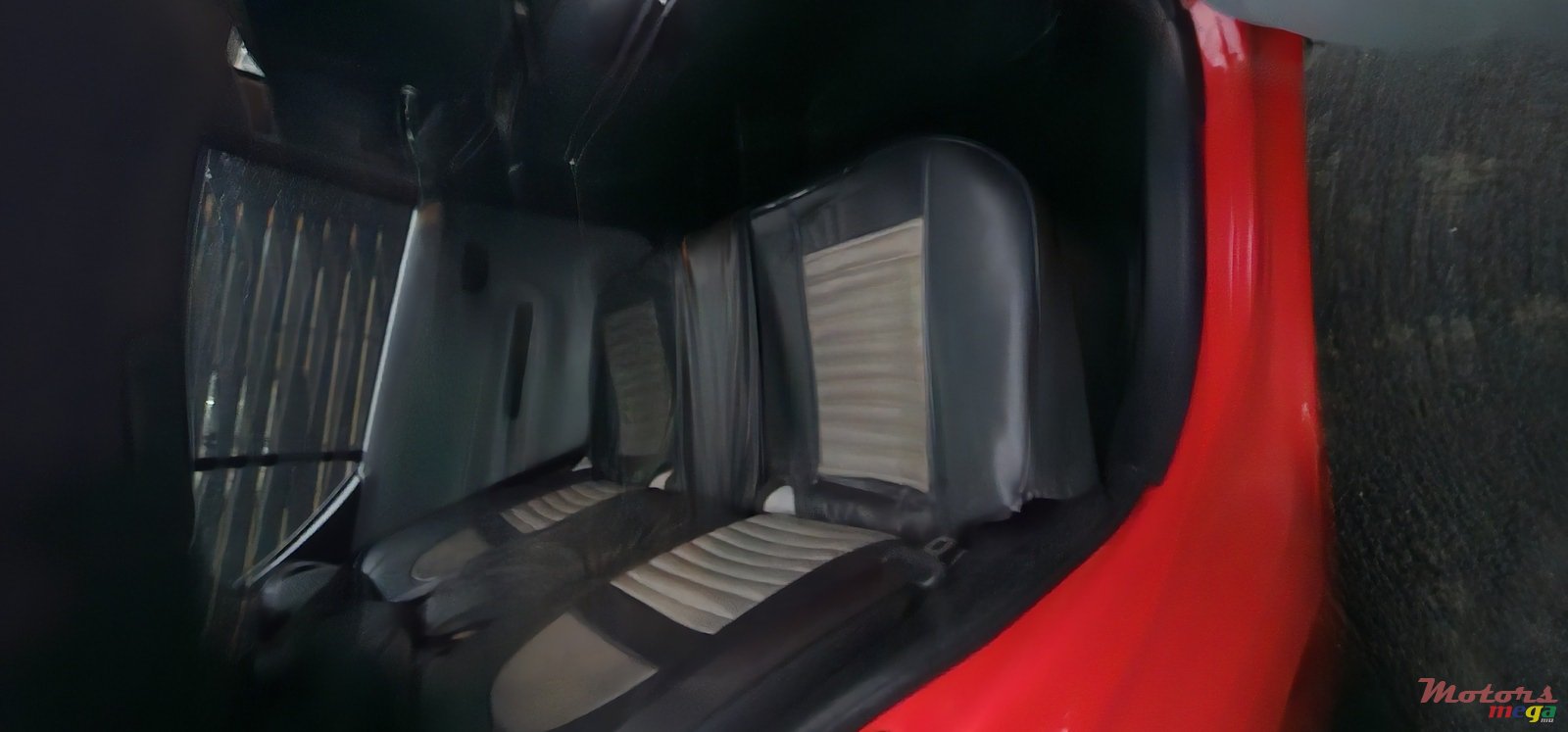 2012' Toyota Aqua photo #5