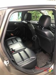 2013' Mercedes-Benz B-Class photo #5