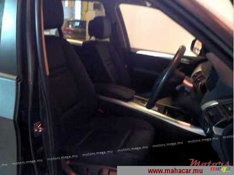 2011' BMW X5 photo #6