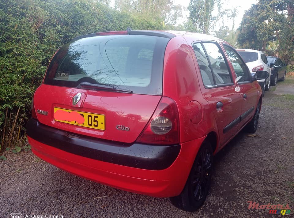 2005' Renault Clio 1.2L photo #2