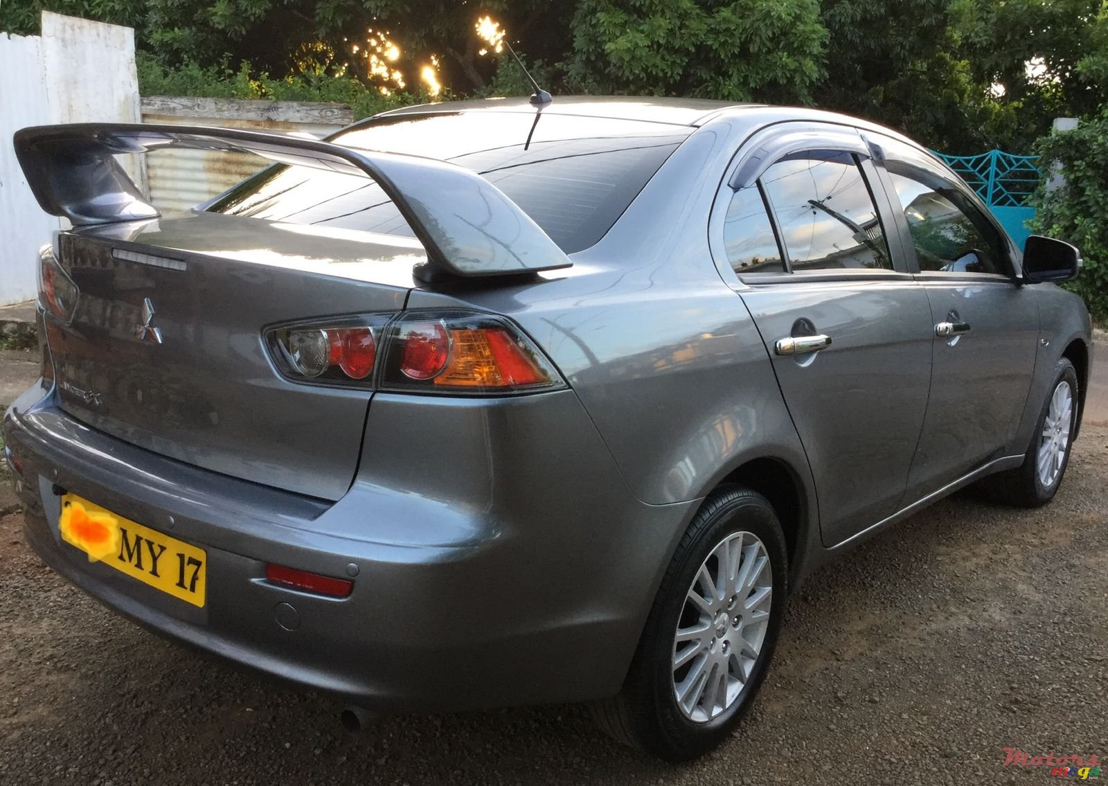 2017' Mitsubishi Lancer EX photo #4