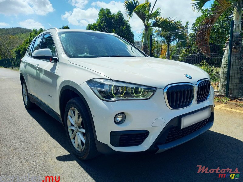 2016' BMW X1 SDRIVE 18i photo #2