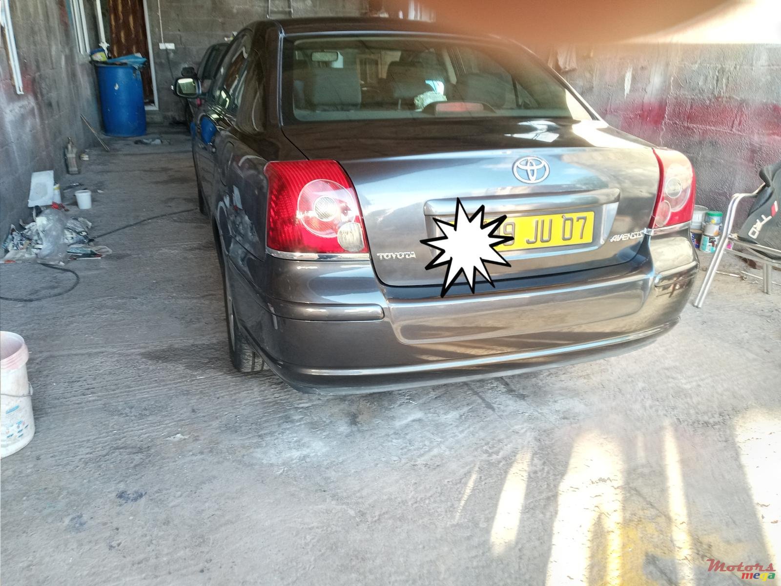 2007' Toyota Avensis photo #2