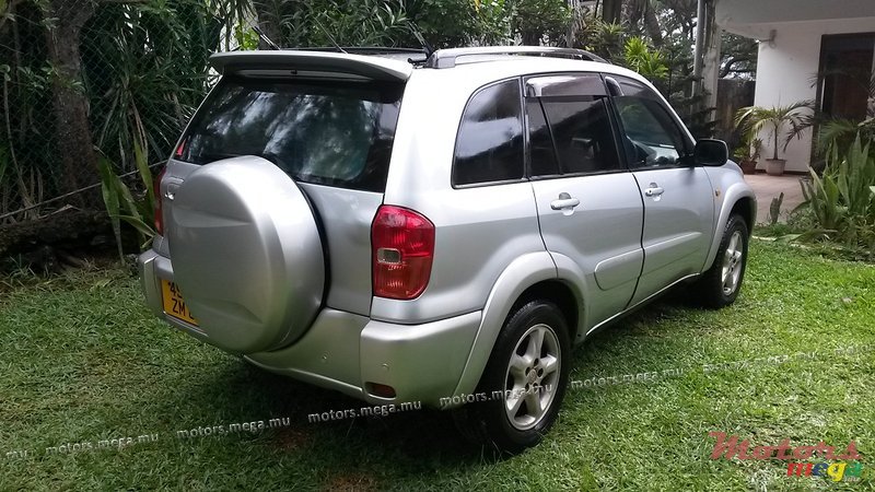 2001' Toyota RAV4 NO photo #1