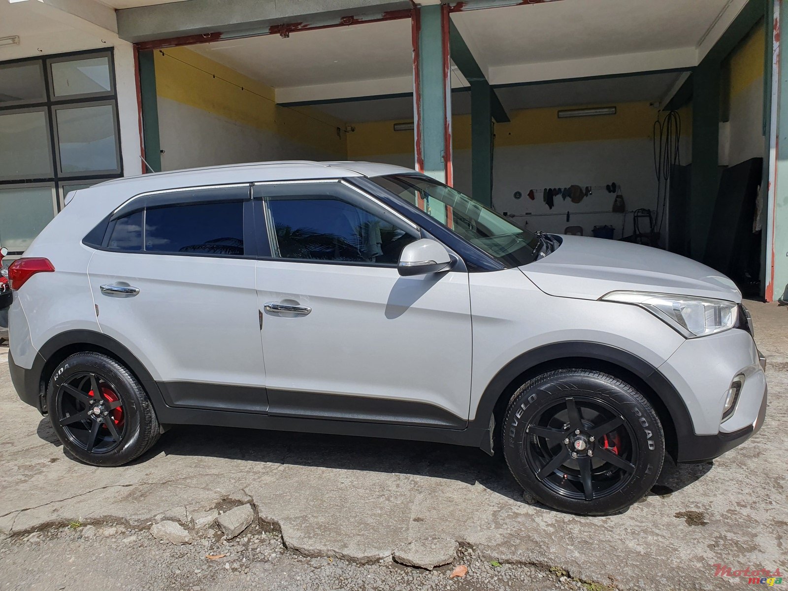 2018' Hyundai i25 photo #6