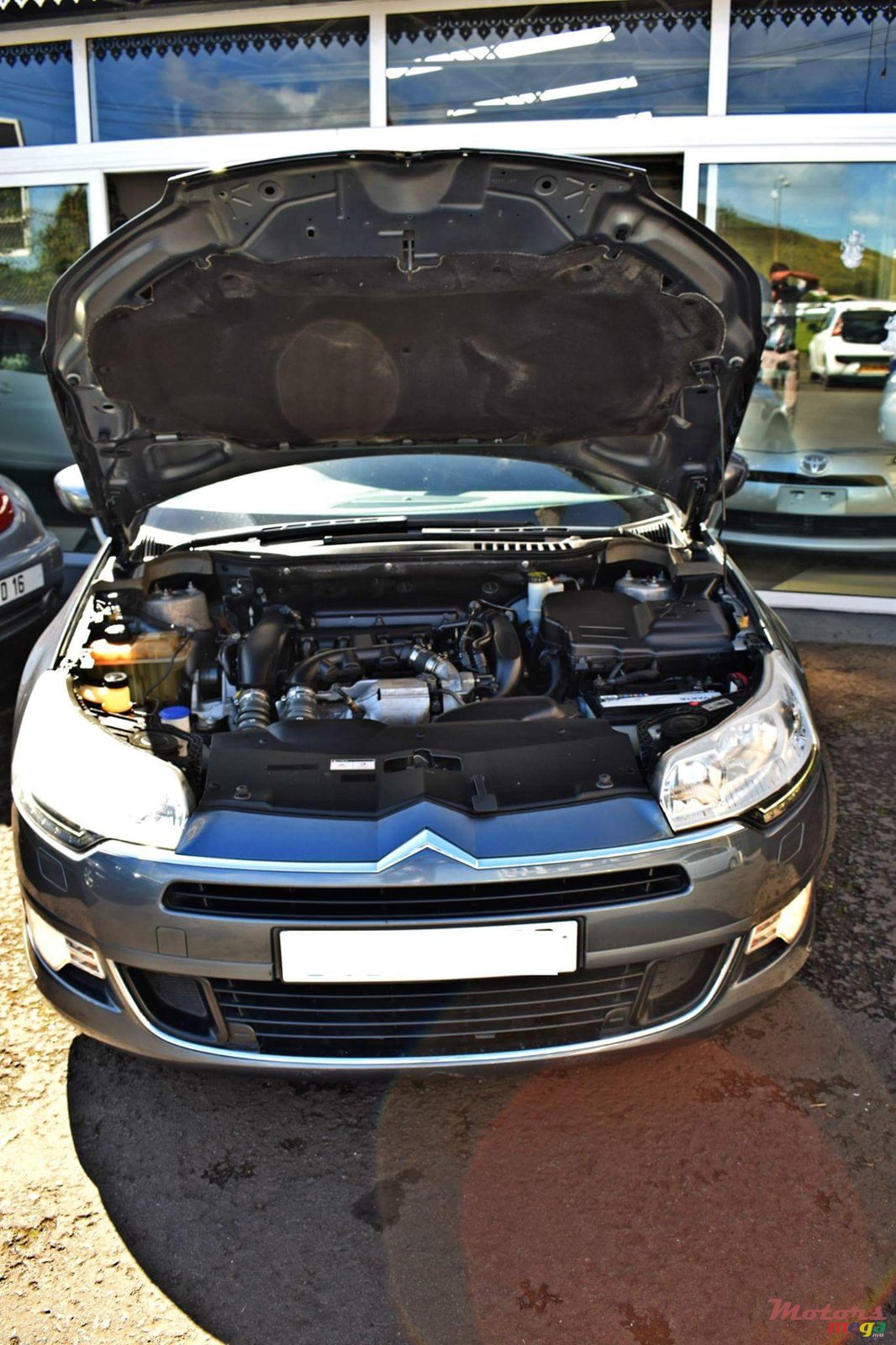 2012' Citroen C5 photo #7