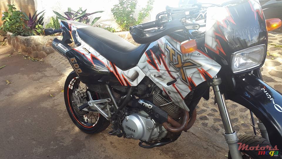 2001' Yamaha photo #1