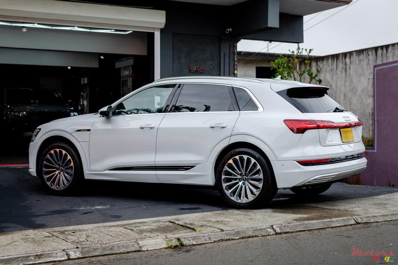 2021' Audi e-tron photo #4