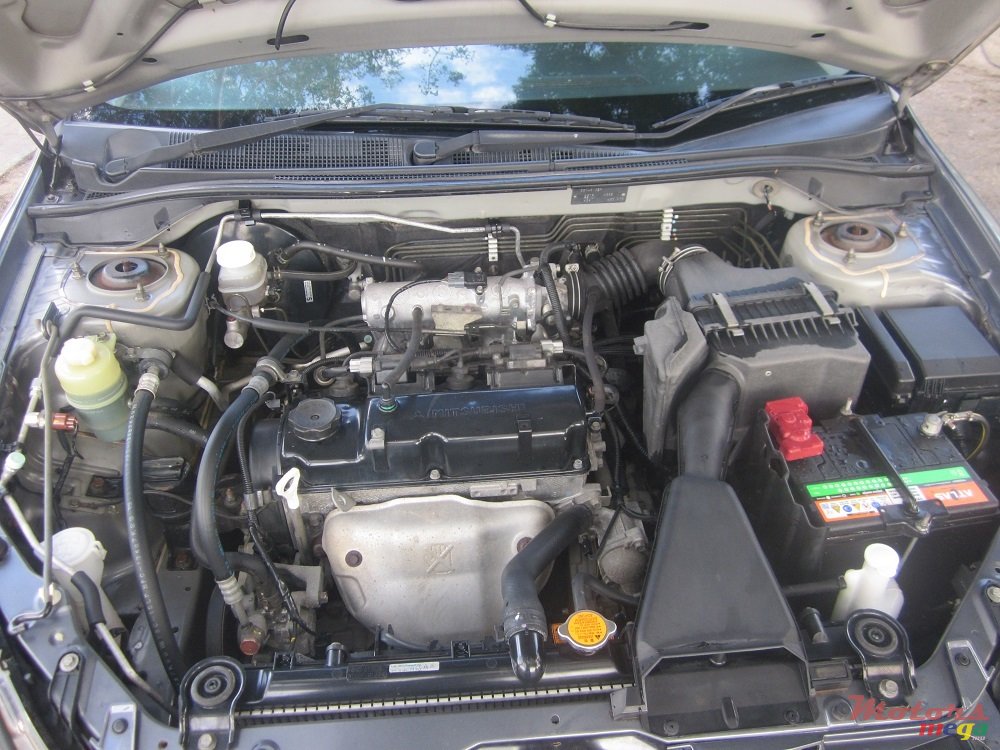 2009' Mitsubishi Lancer GLX LUXURY photo #7