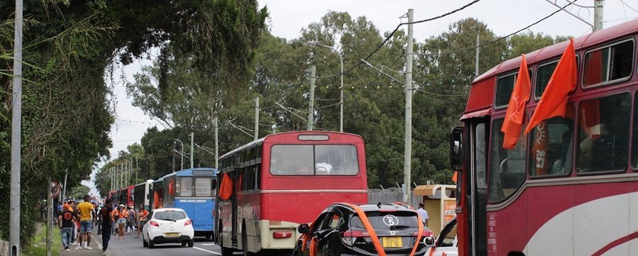 Dernier 1er mai avant les législatives : le transport en commun Hijacked et des usagers en mode « tass lor lagar »