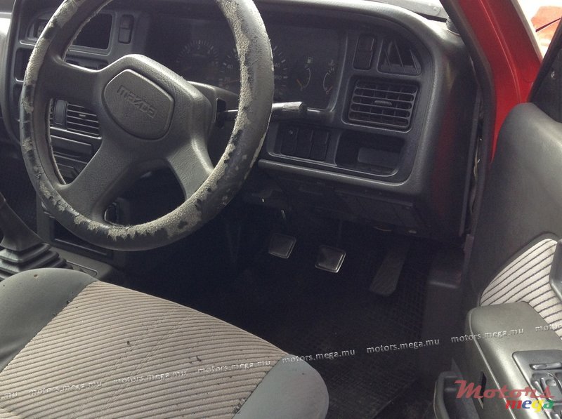 1998' Mazda 2X4 photo #4