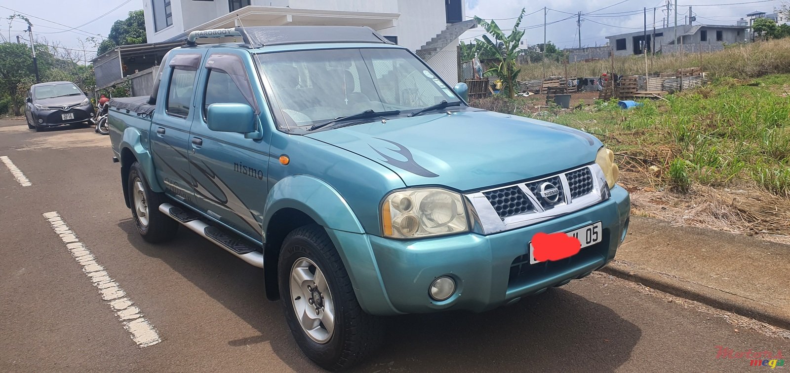 2005' Nissan Hardbody Original photo #1