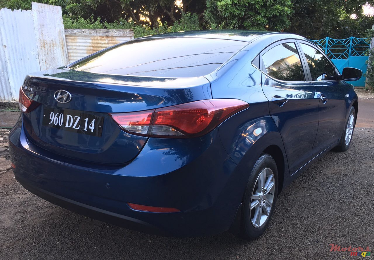 2014' Hyundai Elantra photo #4