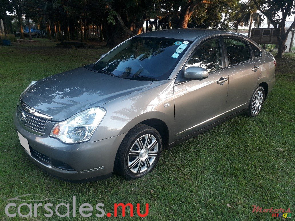 2011' Nissan Sylphy photo #2