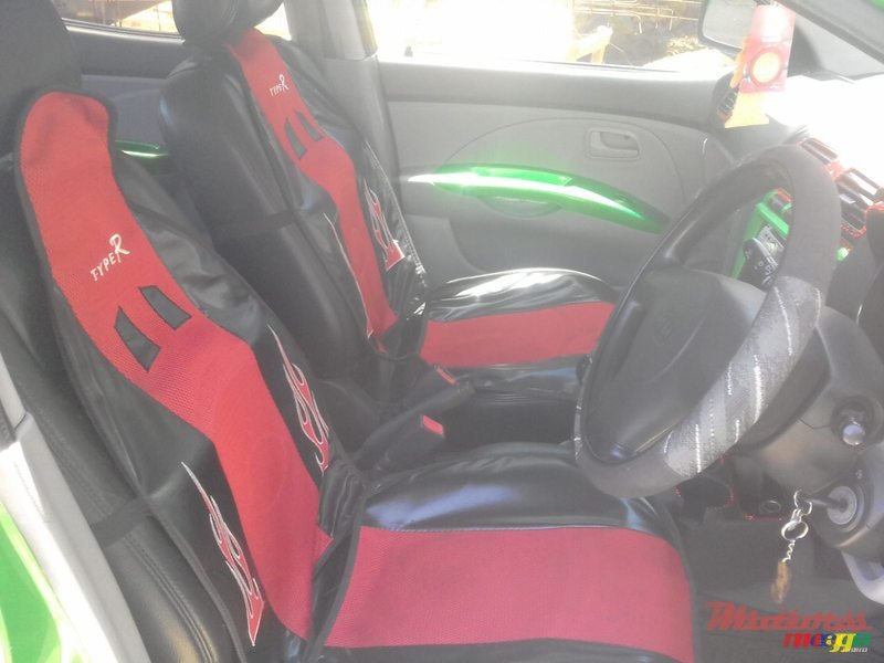 2005' Kia Picanto photo #2