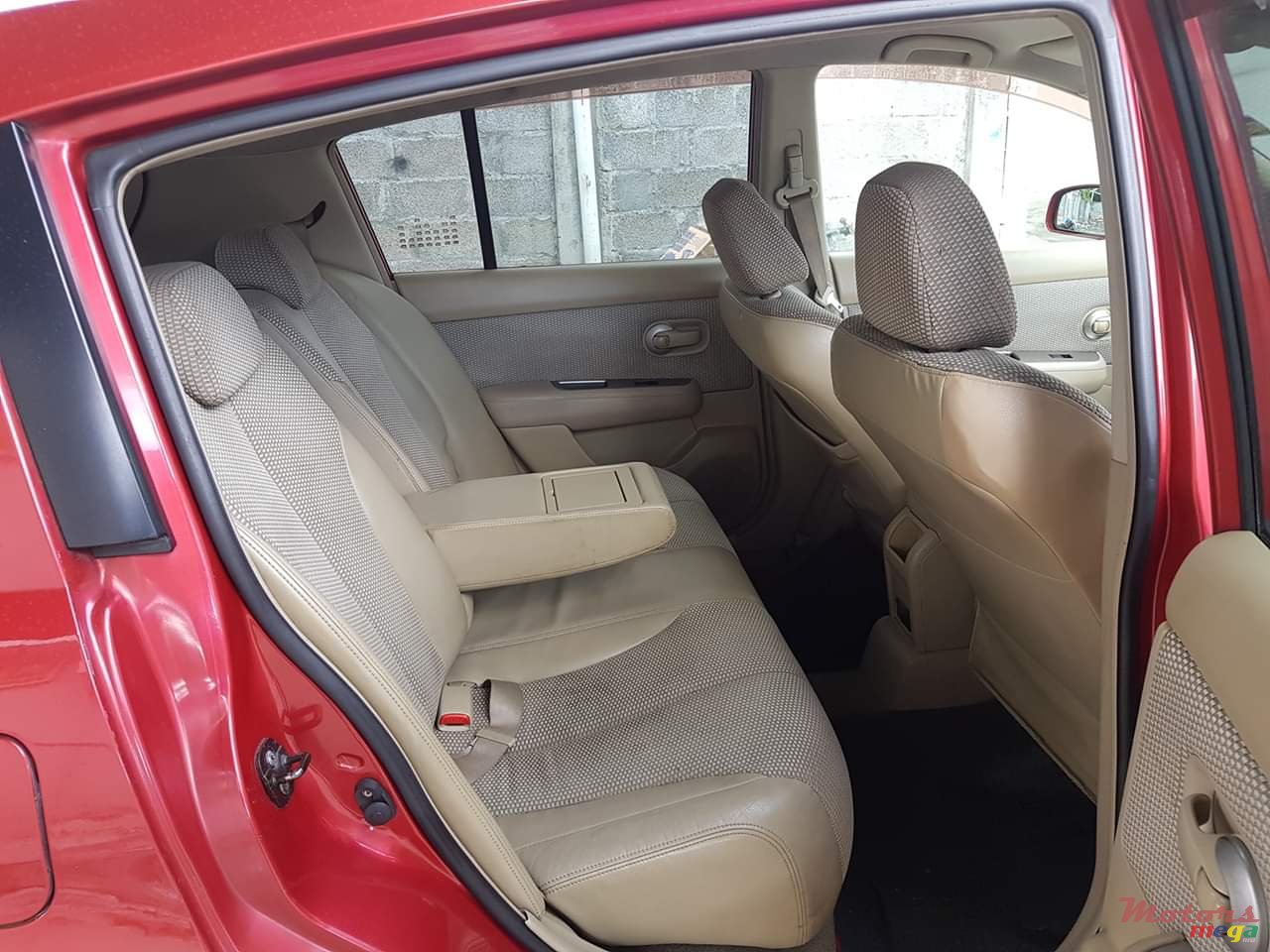 2005' Nissan Tiida photo #5