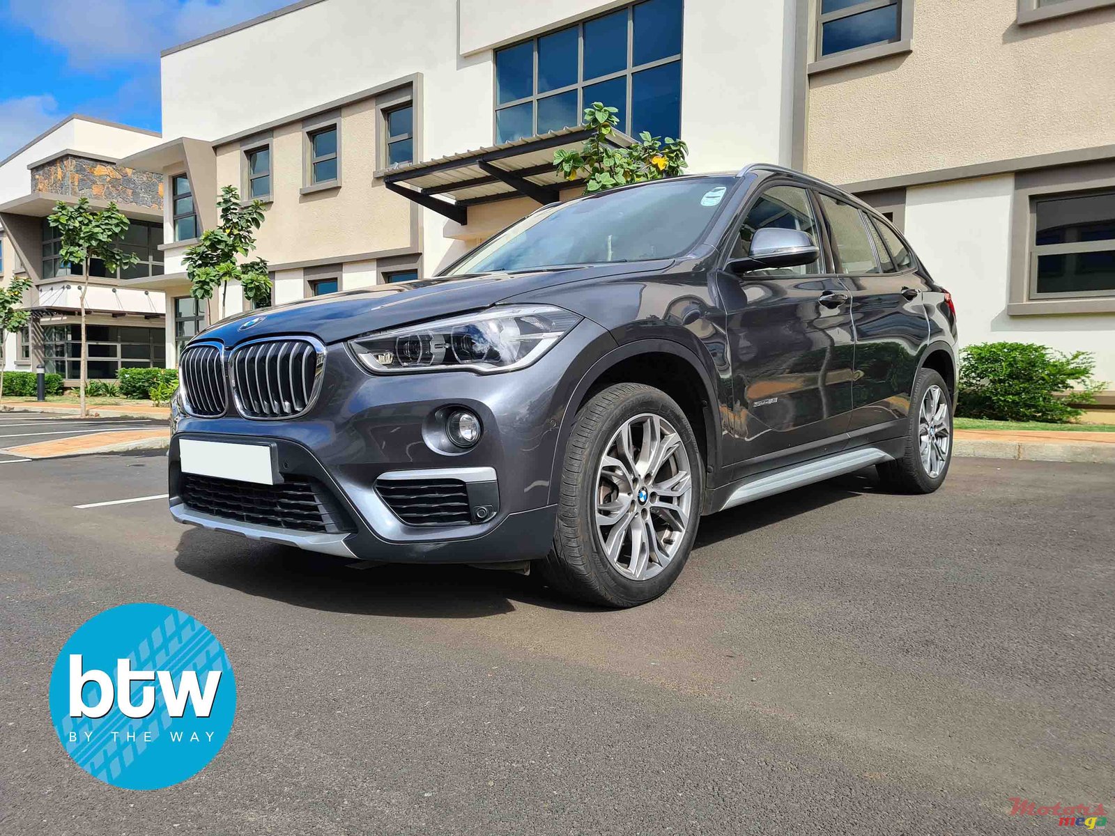 2017' BMW X1 photo #2