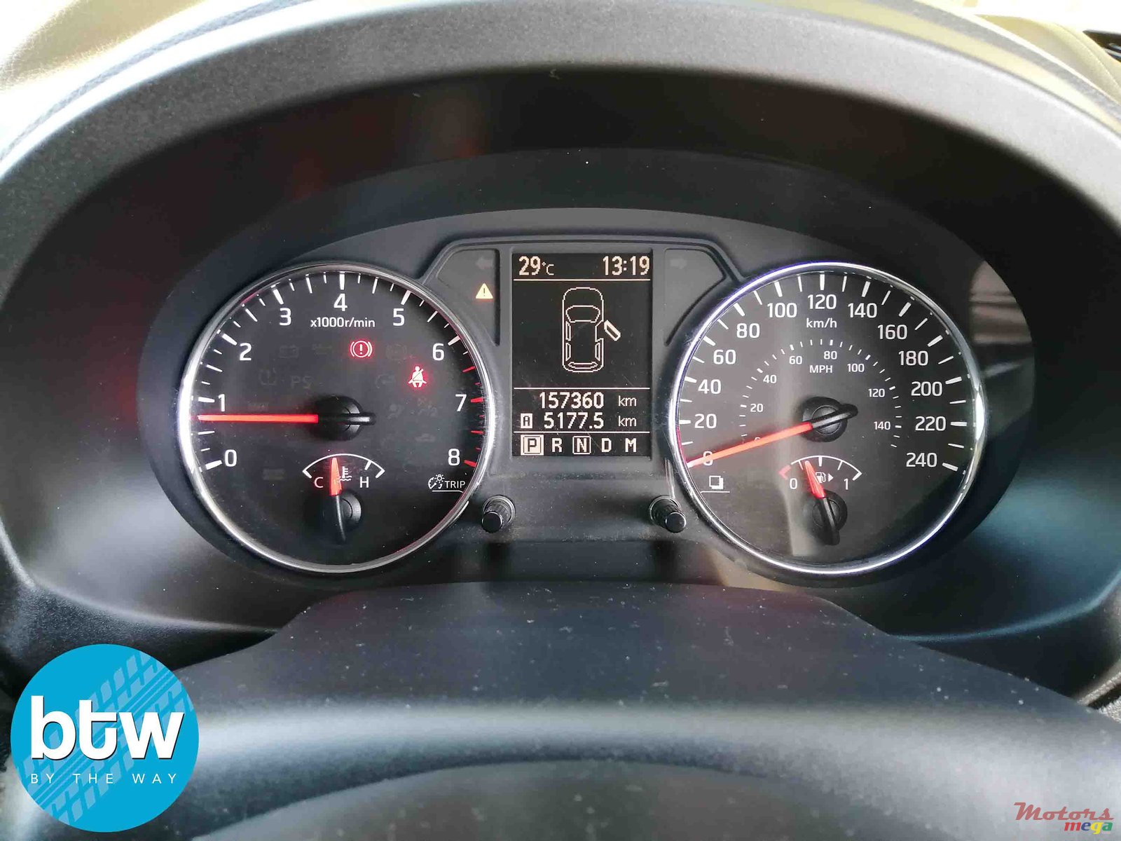 2011' Nissan X-Trail photo #6