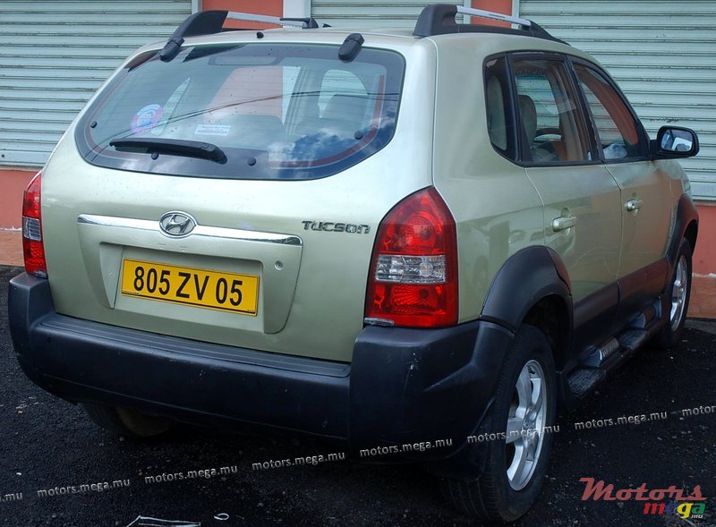 2005' Hyundai Tucson photo #1
