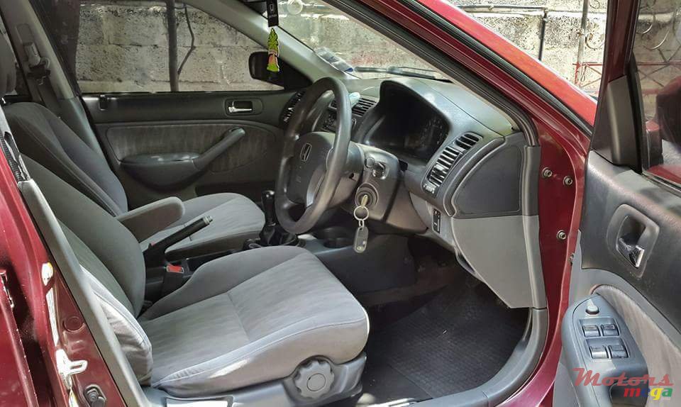 2004' Honda photo #5