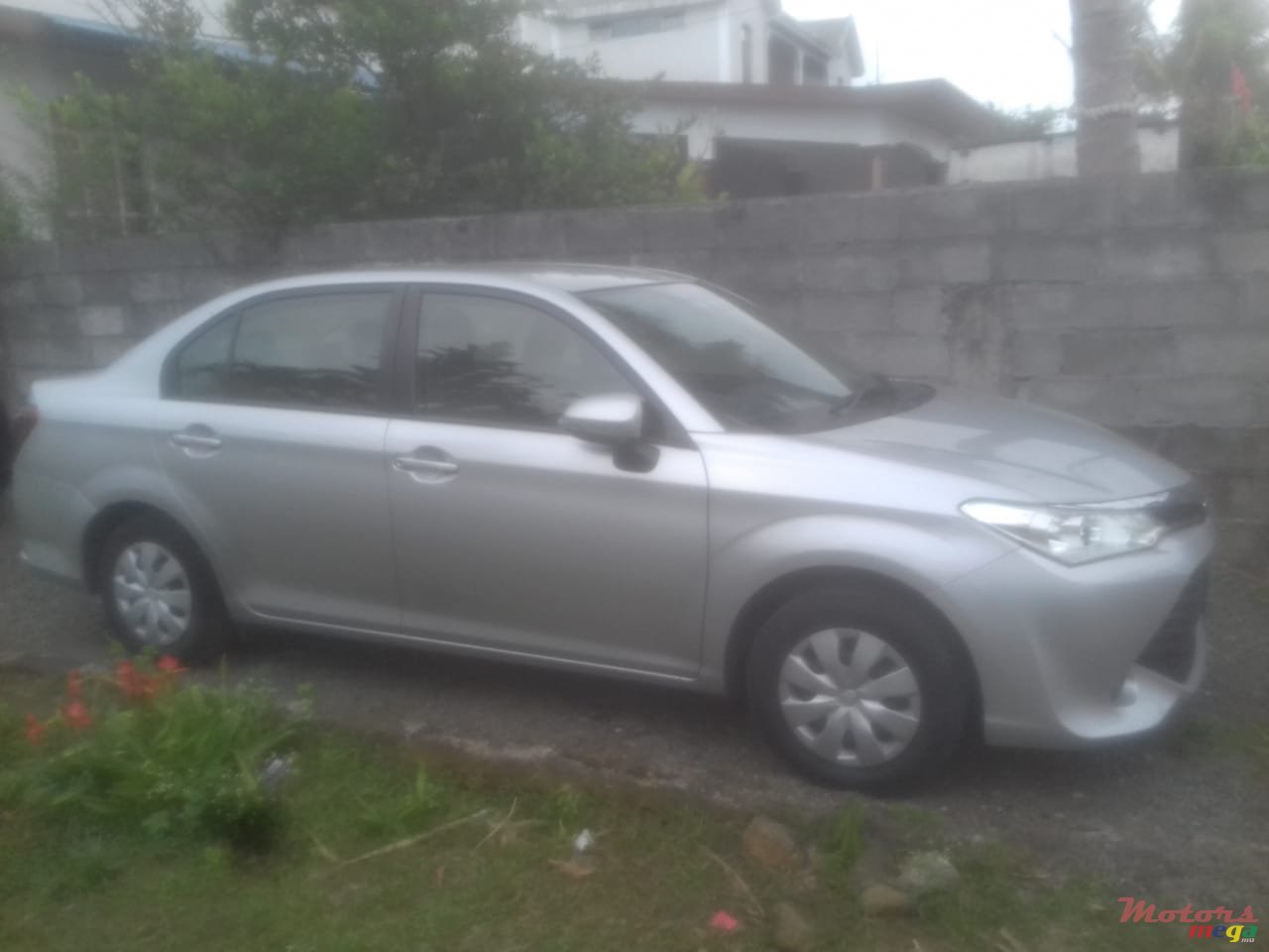 2015' Toyota Axio photo #2