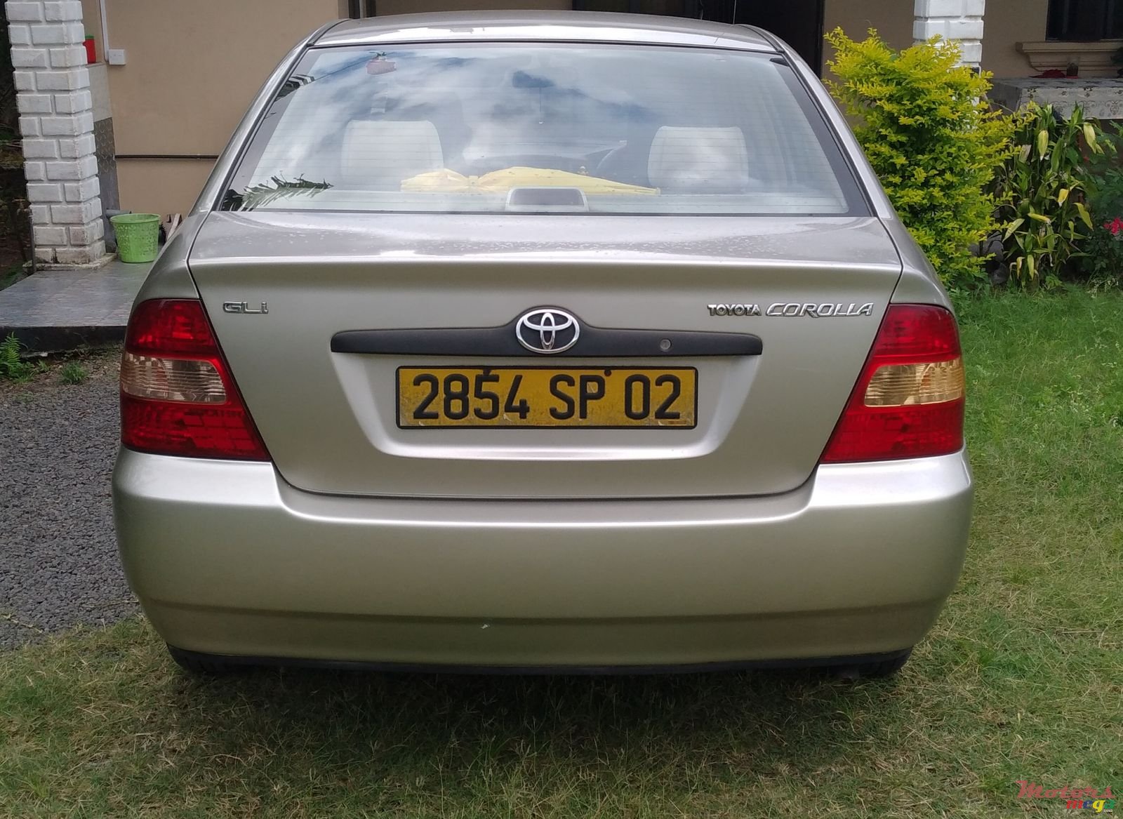 2002' Toyota Corolla photo #2