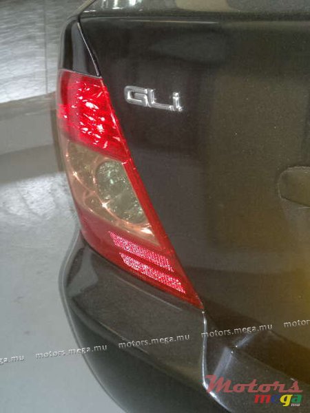 2006' Toyota NZE 121  photo #3