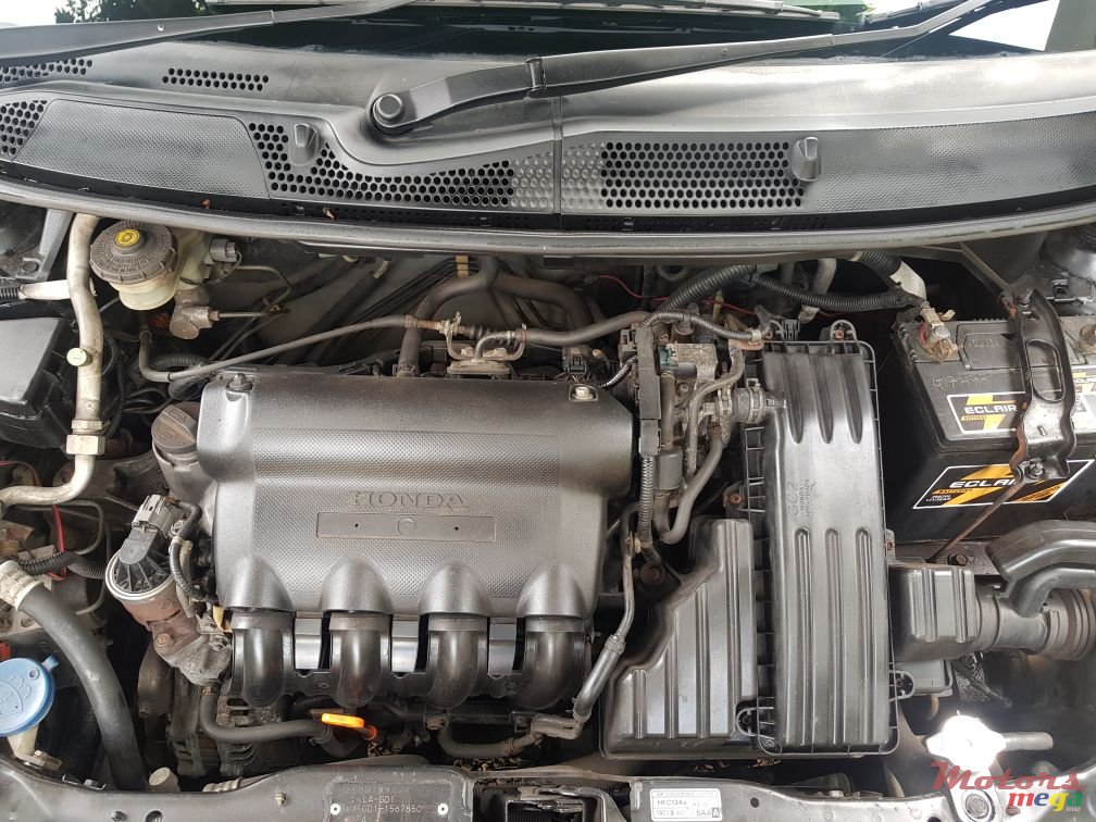 2003' Honda Fit photo #1