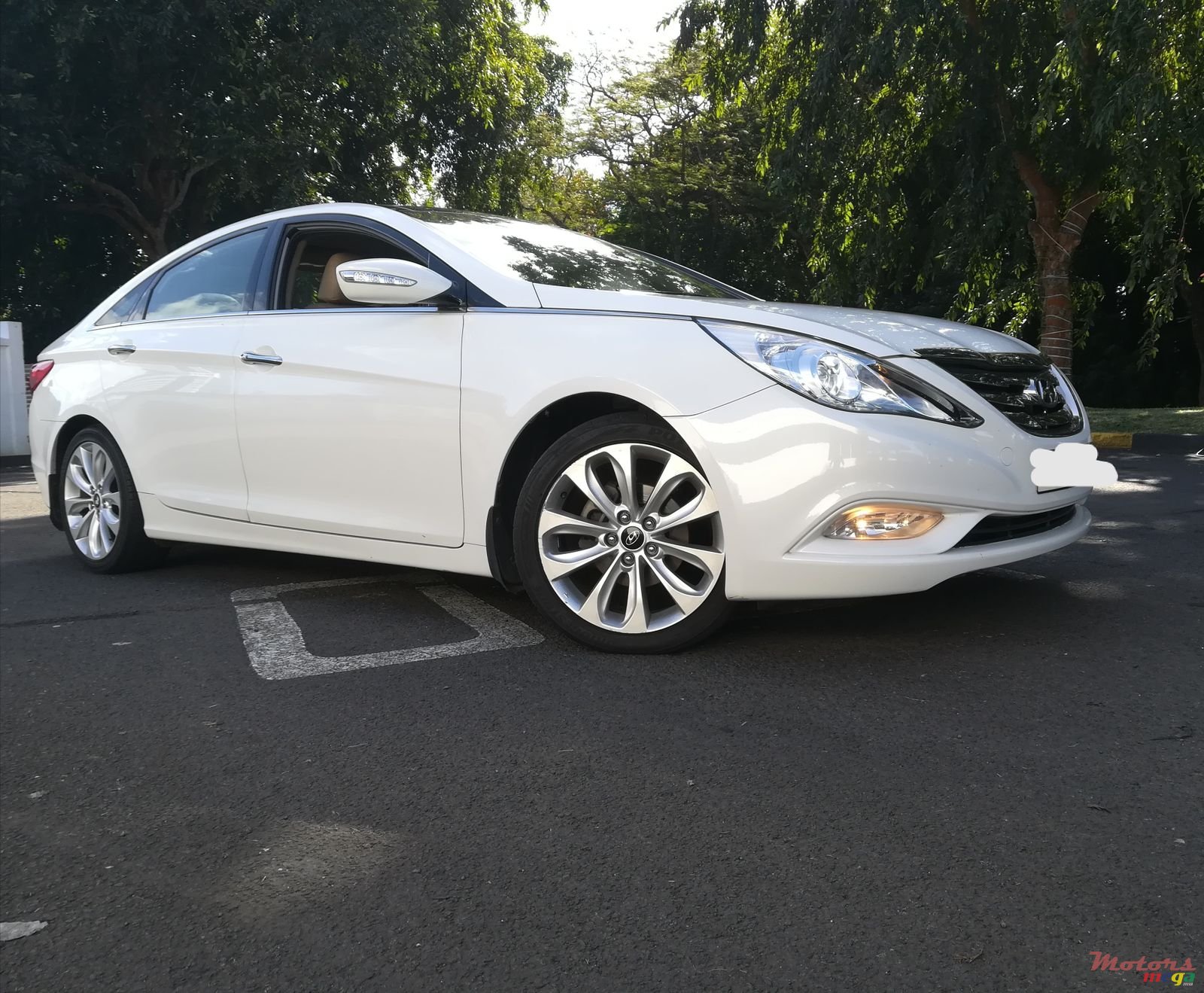 2012' Hyundai Sonata photo #6