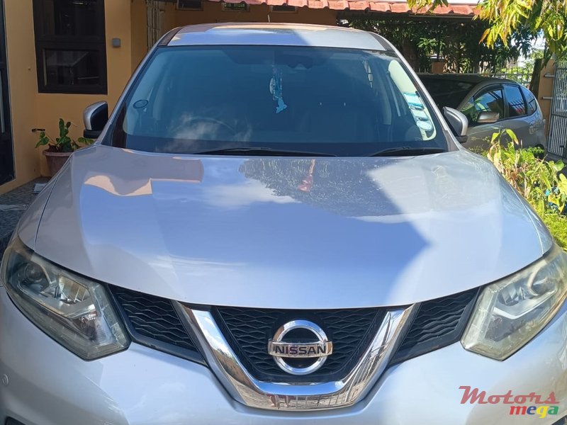 2015' Nissan X-Trail photo #3