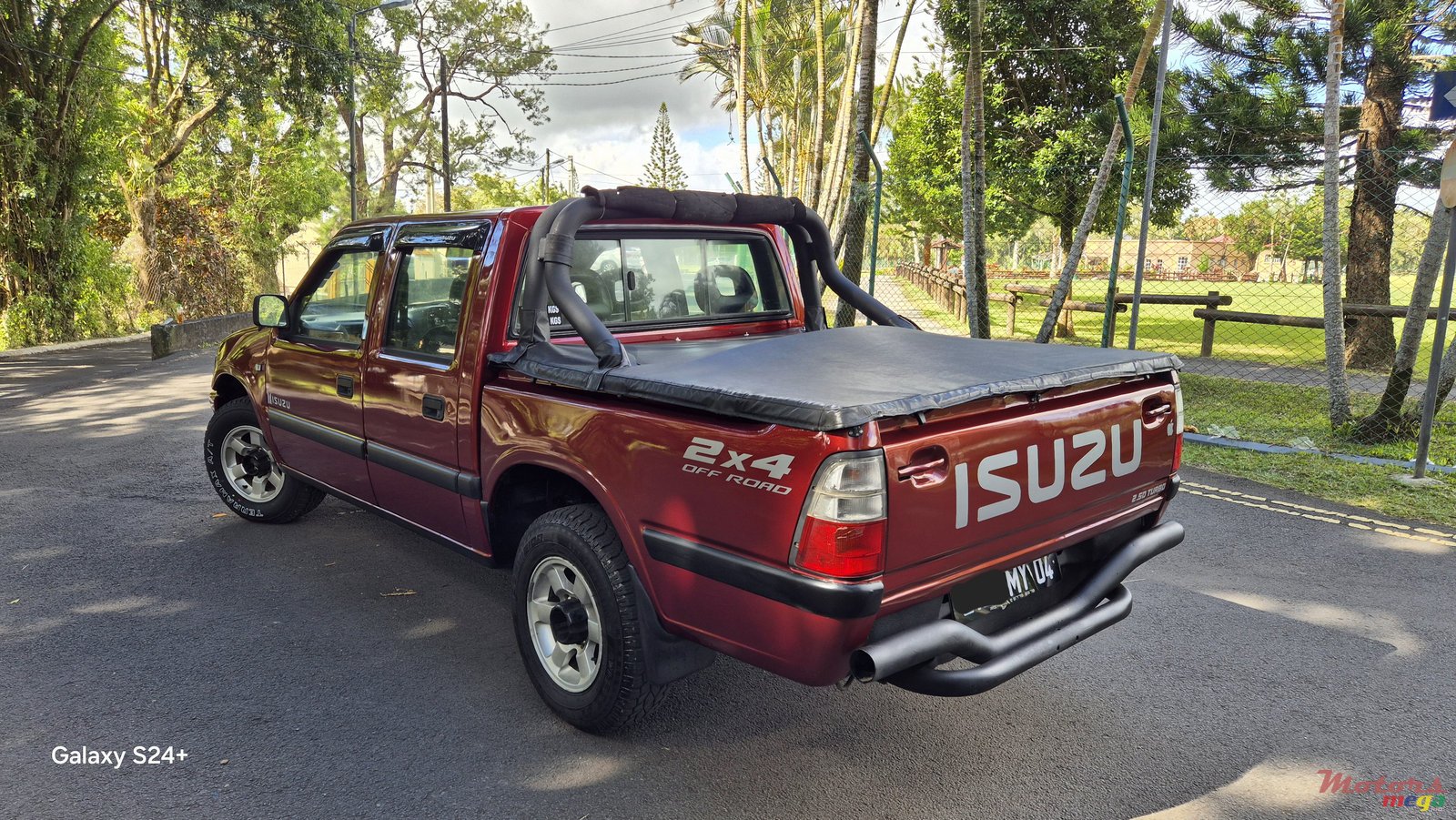 2004' Isuzu KB Series 250 photo #4