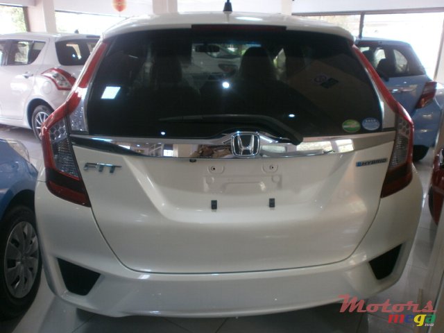 2015' Honda Fit L PACKAGE photo #2