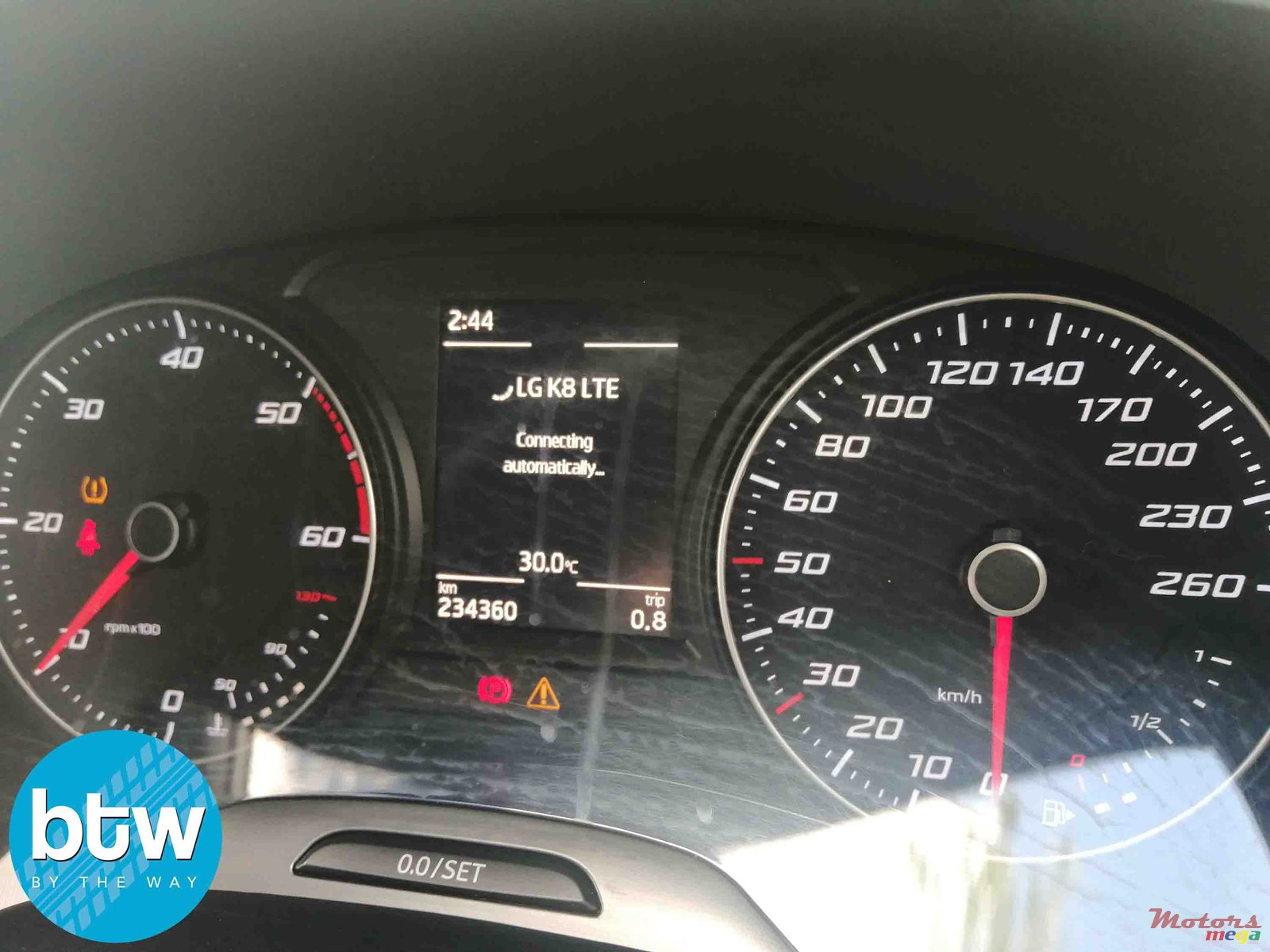 2016' SEAT Leon photo #7