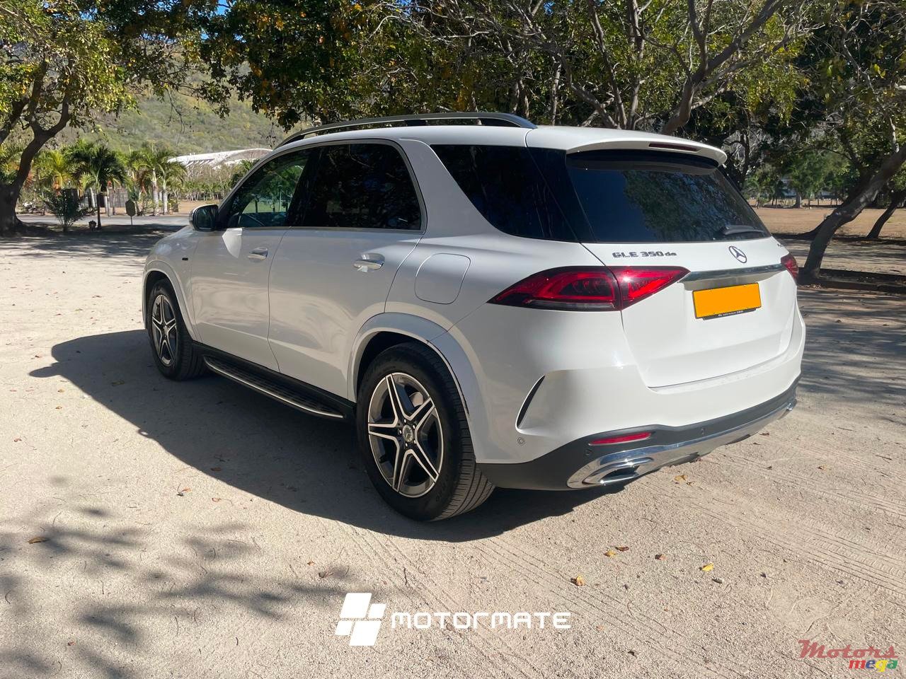 2021' Mercedes-Benz GLE 350 DE photo #3