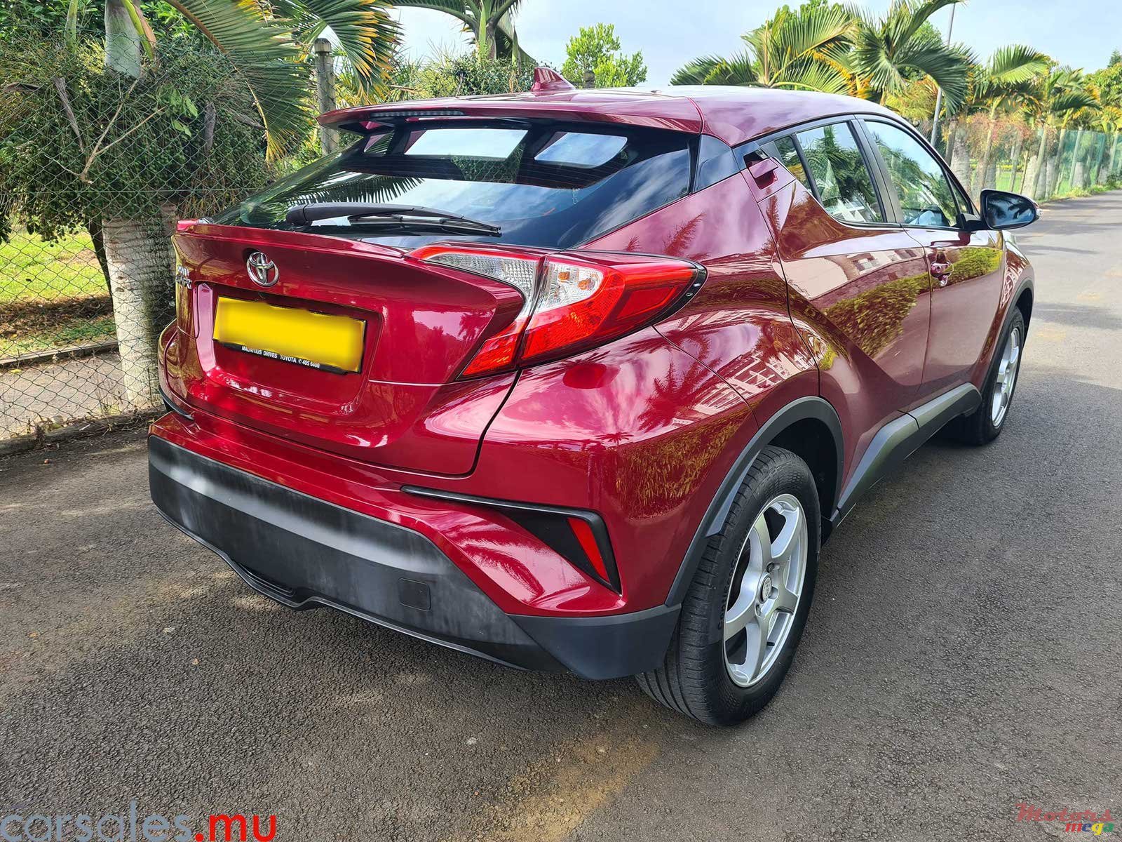 2018' Toyota C-HR 1.2T photo #3