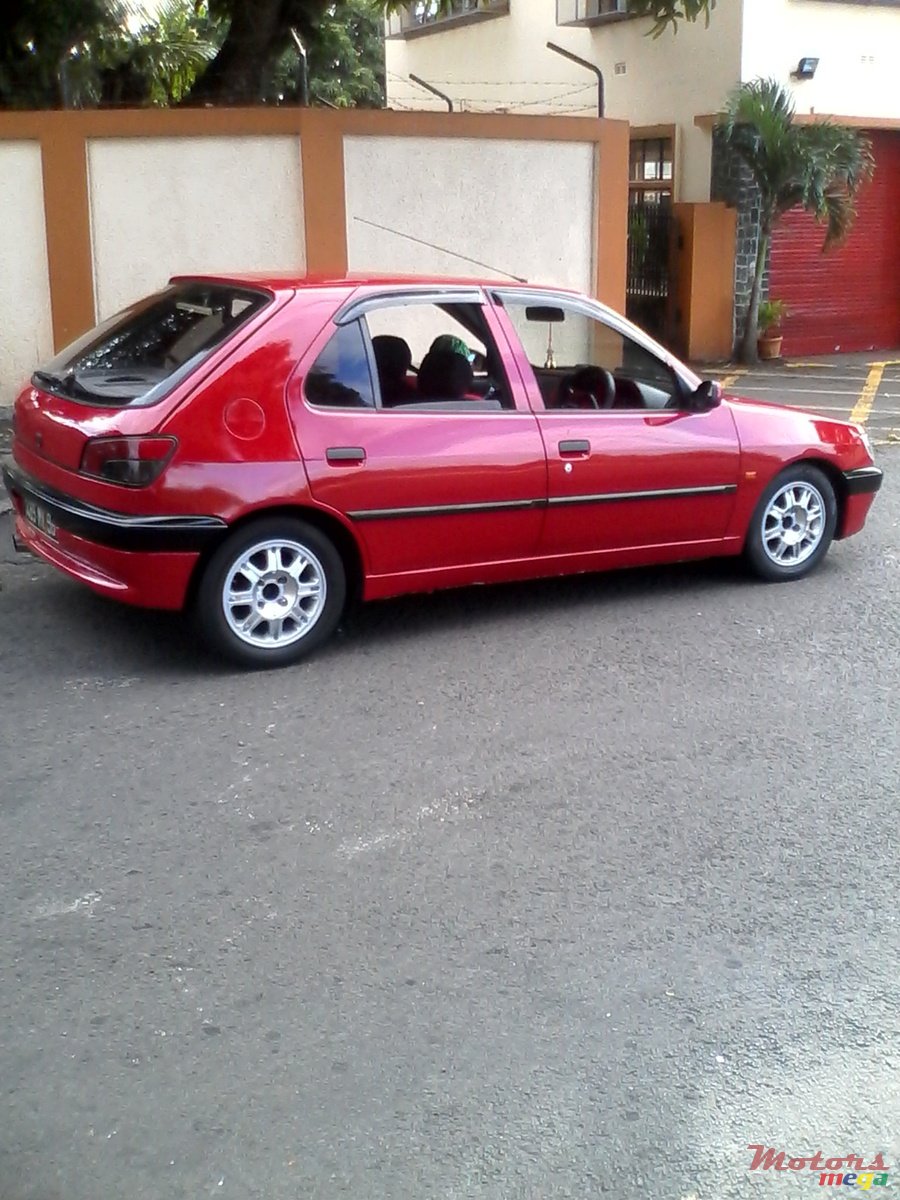 1996' Peugeot 306 photo #1