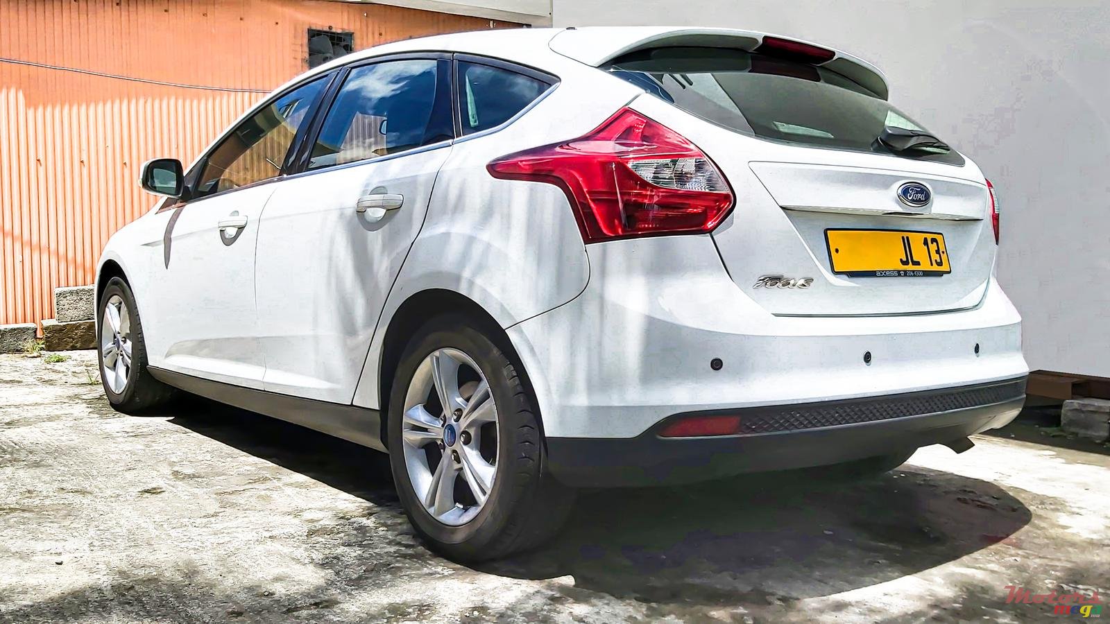 2013' Ford Focus photo #2