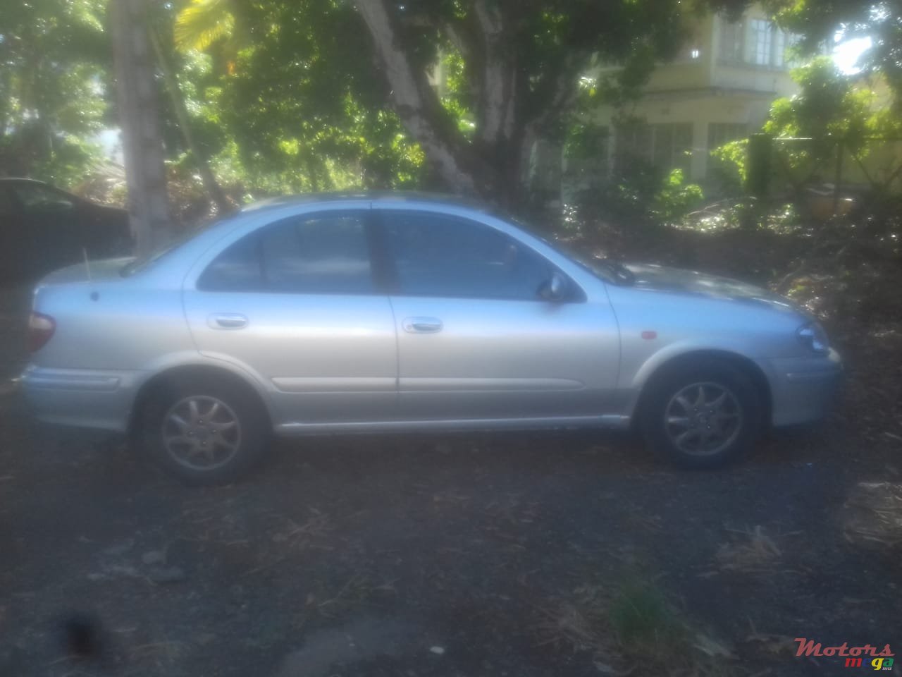 2001' Nissan Sunny photo #4