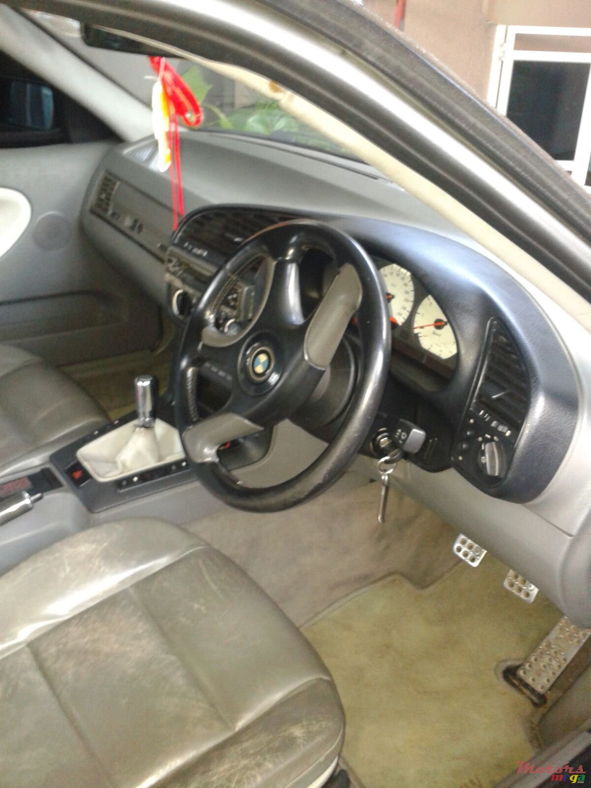 1994' BMW 318 photo #3