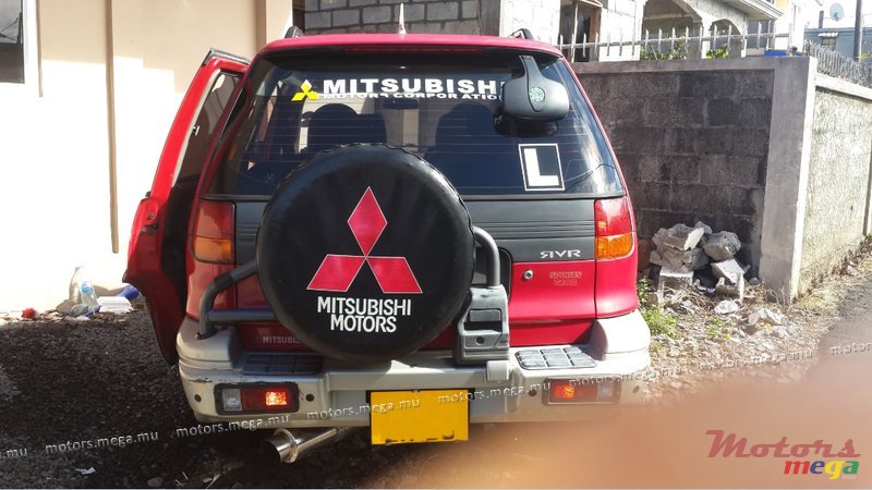 1995' Mitsubishi photo #5
