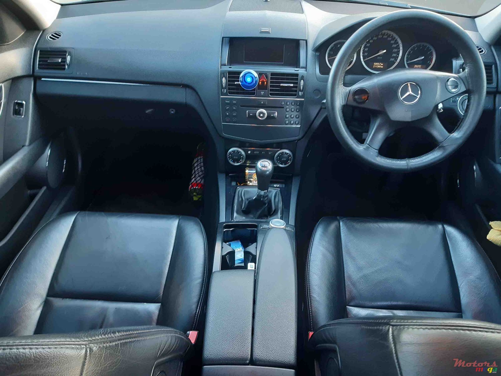 2009' Mercedes-Benz CL 200 photo #6